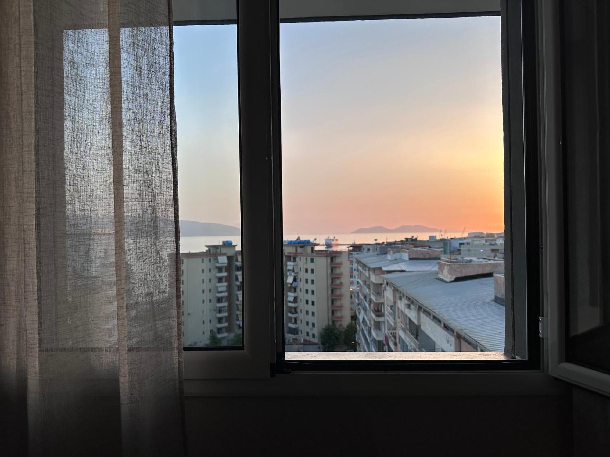 Tramonto Vlorë